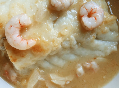 Bacalao en salsa de gambas