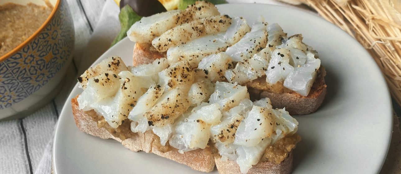 Tosta de paté de berenjena Tosta de paté de berenjena