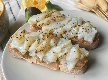 Tosta de paté de berenjena Tosta de paté de berenjena
