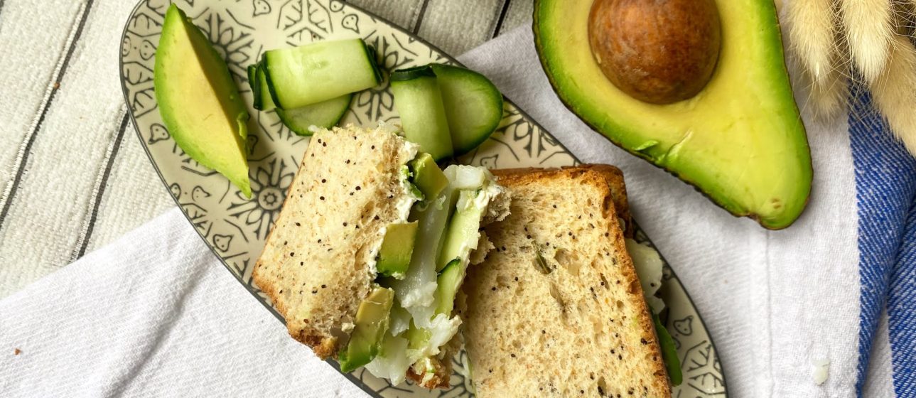 Montadito de bacalao